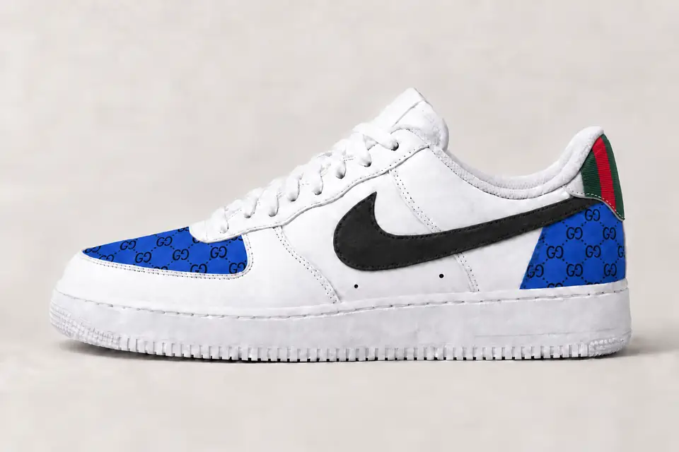 Air Force Gucci Femme coloris bleu, vue de profil